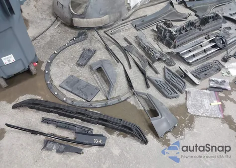 2018 Volkswagen Tiguan 2.0T S z USA, uszkodzony, nr VIN 3VV0B7AX9JM016003